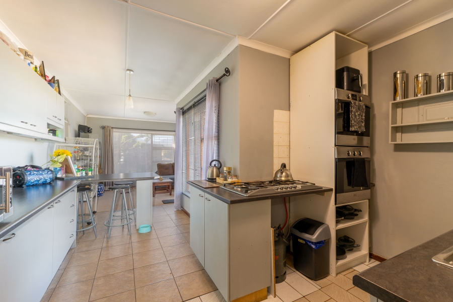 5 Bedroom Property for Sale in Denneoord Western Cape